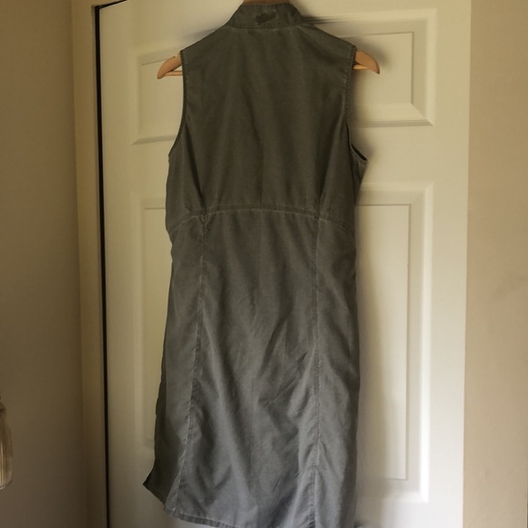 Size large Woolrich dress. Great condition. - Picture 8 of 10